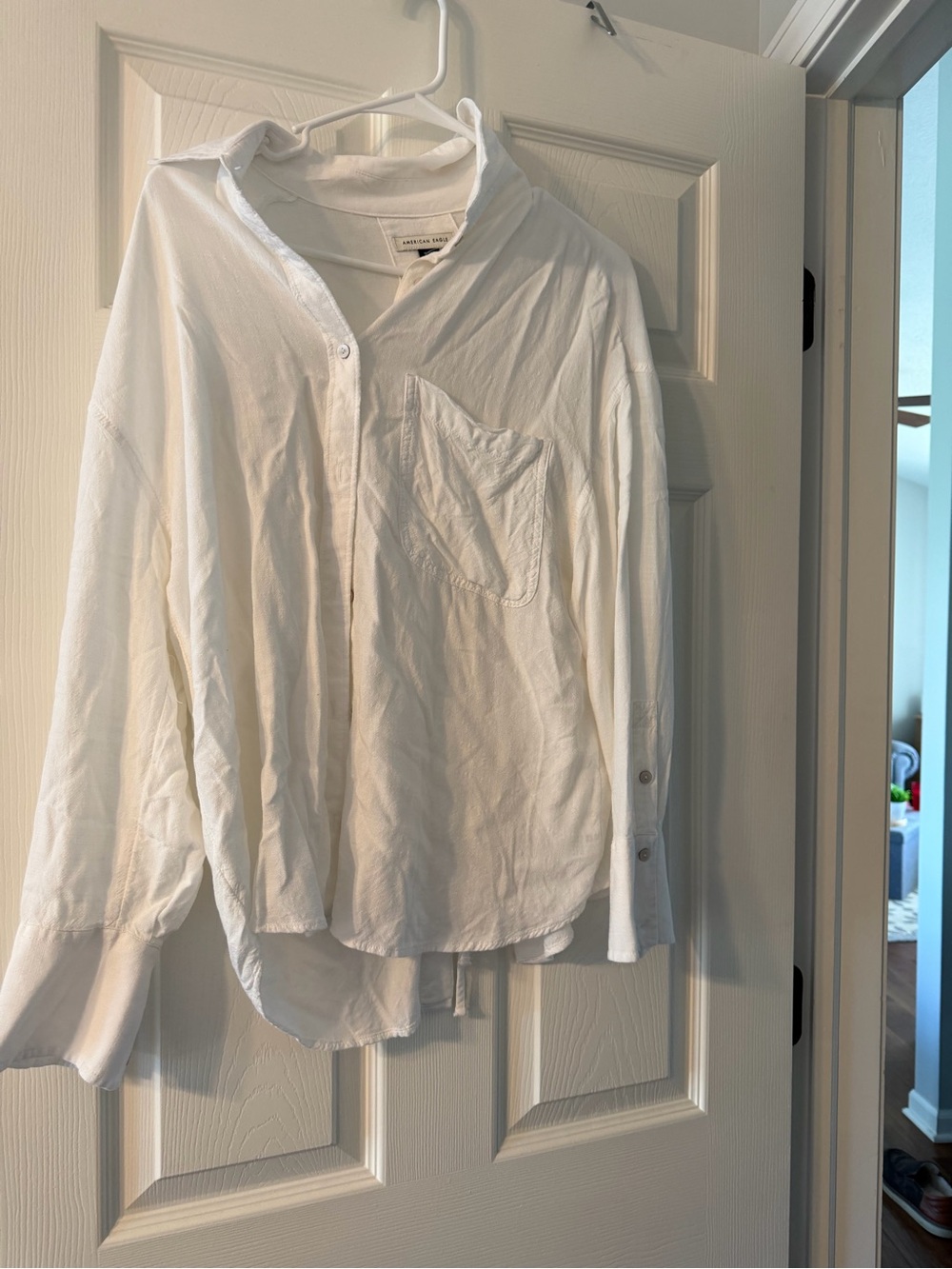 American Eagle Outfitters White Casual Button-Down Shirt